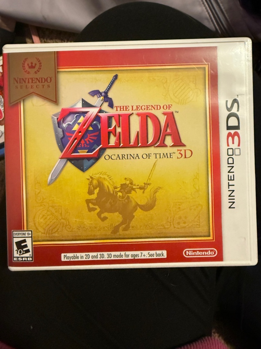 Nintendo The Legend of Zelda: Ocarina of Time 3D (Red/Gold) - Nintendo 3DS